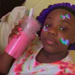 Meet your Posher, Kassidy